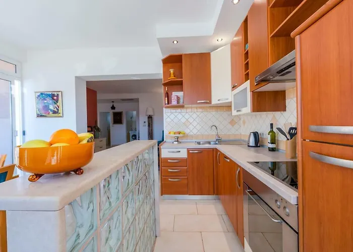 Luxury Tara Apartmán *